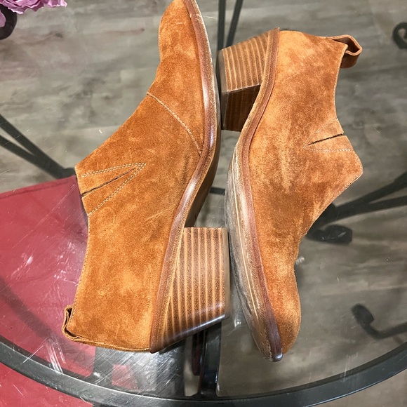 ๐๐Rag & Bone Ankle Boots ๐๐ - Picture 7 of 15